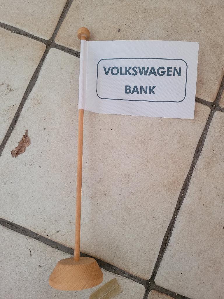 Petit Drapeau de Table VW Bank - Vintage - Bois, Enlèvement, Comme neuf, Voiture, Autres marques