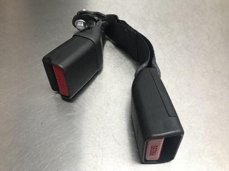 GORDELSLOT LINKS ACHTER Subaru Legacy Wagon (BR), Auto-onderdelen, Interieur en Bekleding, Gebruikt, Subaru