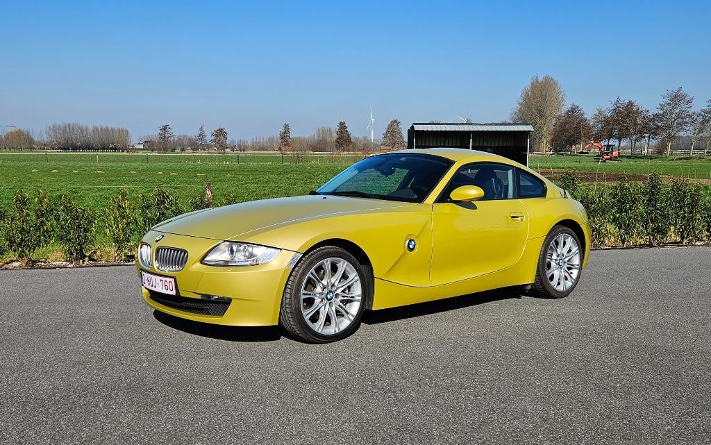 BMW Z4 Coupe 3.0si - Phoenix Yellow 1/30, Auto's, BMW, Achterwielaandrijving, Overige kleuren, Leder, Handgeschakeld