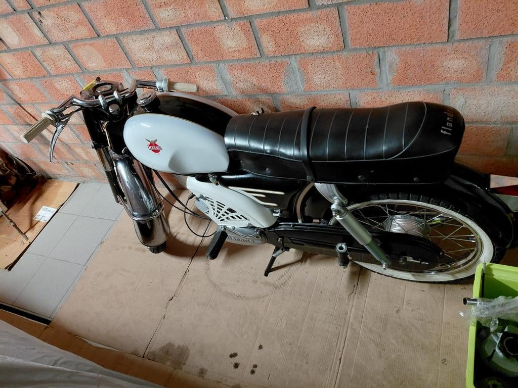 Bromfiets flandria, Enlèvement