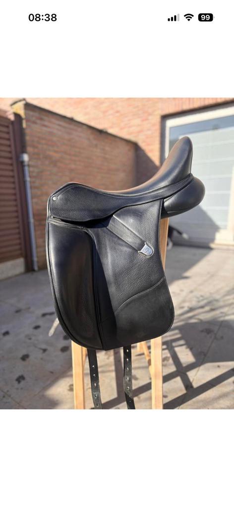 Bates 18”inch, Dieren en Toebehoren, Ophalen, Zo goed als nieuw, Dressuur