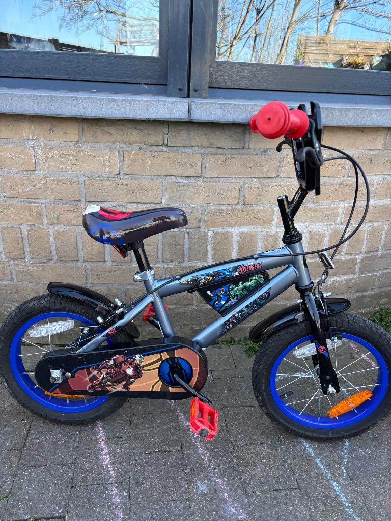 Jongens fiets 4-6jaar, Fietsen en Brommers, Ophalen, Zo goed als nieuw