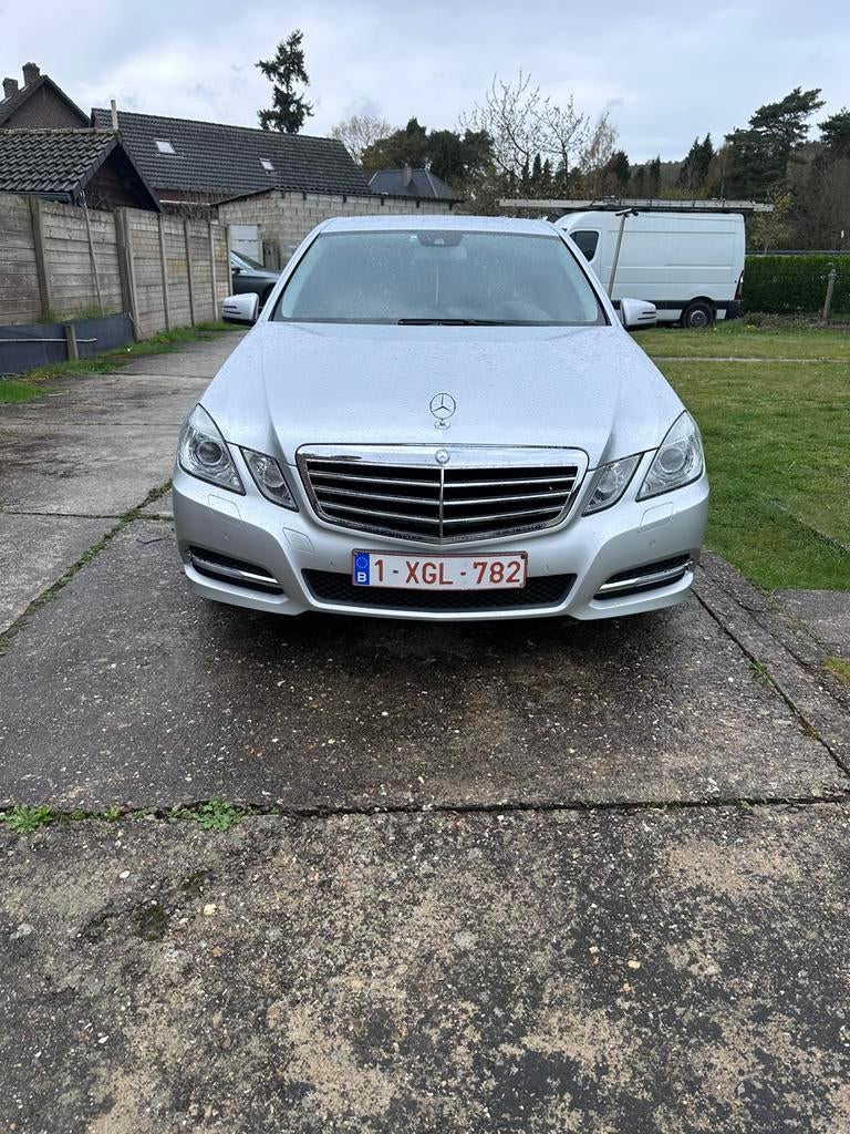 Mercedes E200 CDI bleue à efficacité énergétique 7G-tronic, Achat, Automatique, Particulier, Sièges chauffants