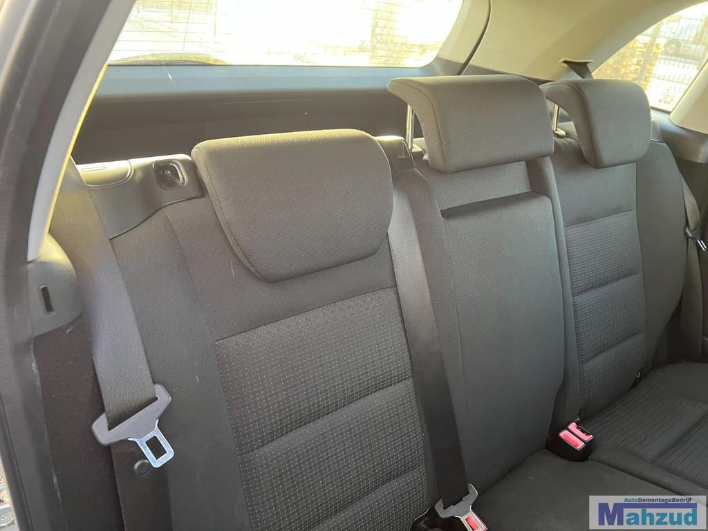 MERCEDES B KLASSE W245 Intieur stoel achterbank 2005-20, Auto-onderdelen, Gebruikt, Mercedes-Benz AG, Mercedes-Benz, Mercedesstrasse 120
70372  Stuttgart, DE