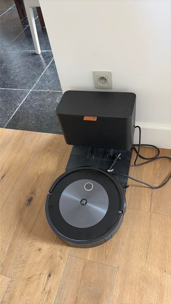 Irobot j7 met opvangbak, Enlèvement, Utilisé, Réservoir, Aspirateur robot