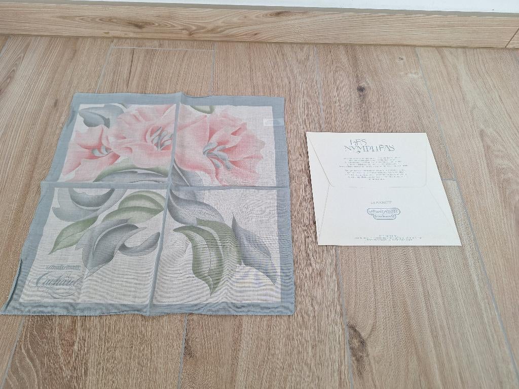 parfum Vintage zakdoekje Cacharel Anaïs Anaïs "Les Nymphéas", Ophalen of Verzenden, Zo goed als nieuw, Accessoires