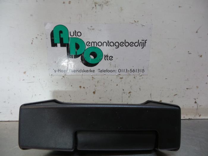 Poignée porte coulissante droite d'un Nissan NV200, -, Utilisé, -, Nissan