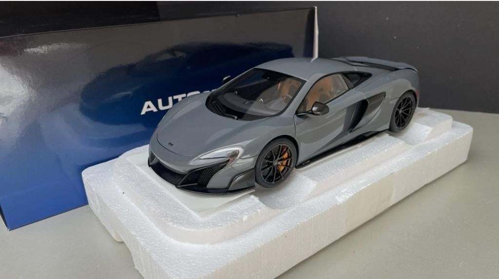 McLaren 675LT Chicane Grey 1/18 AUTOART Nieuw, Hobby en Vrije tijd, Modelauto's | 1:18, Nieuw, Auto, Autoart, Ophalen of Verzenden