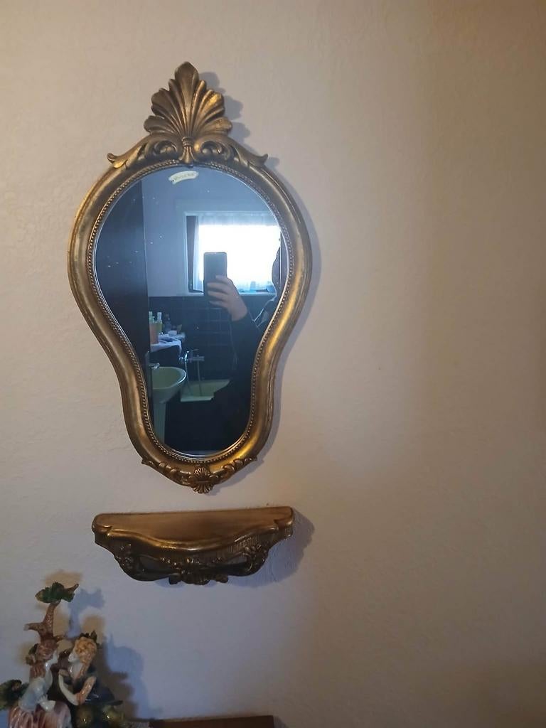 Spiegel met lamp en tableau, Enlèvement