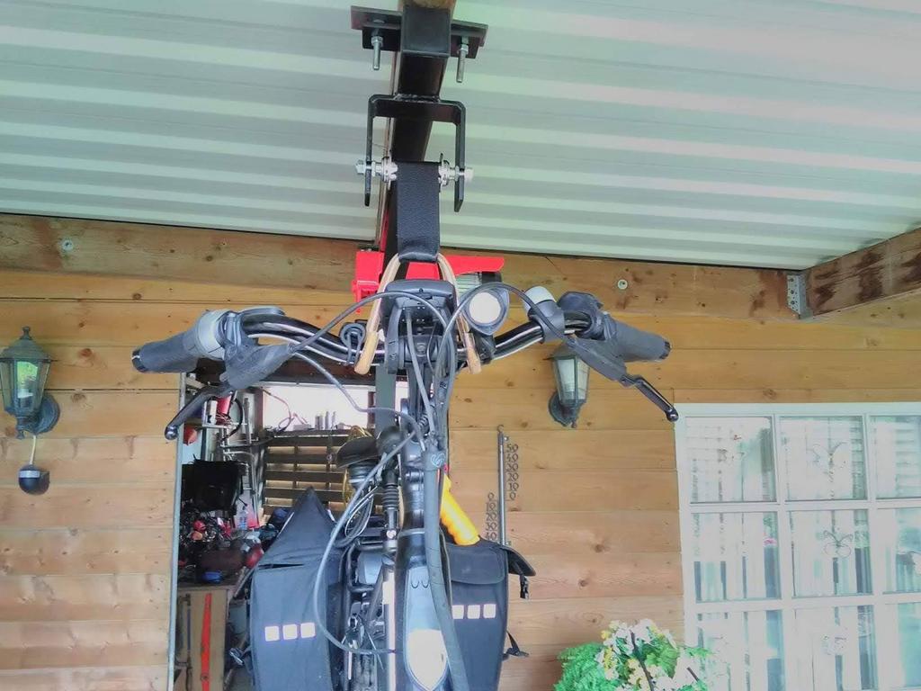 Elektrische fietslift of fietstakel tevens scooter lift, Ophalen, Nieuw