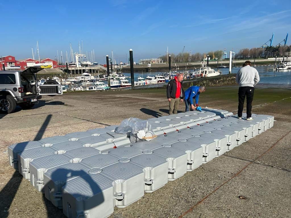 quai flottant pour bateaux jusqu'à 7 m, Enlèvement, Utilisé, Autres types