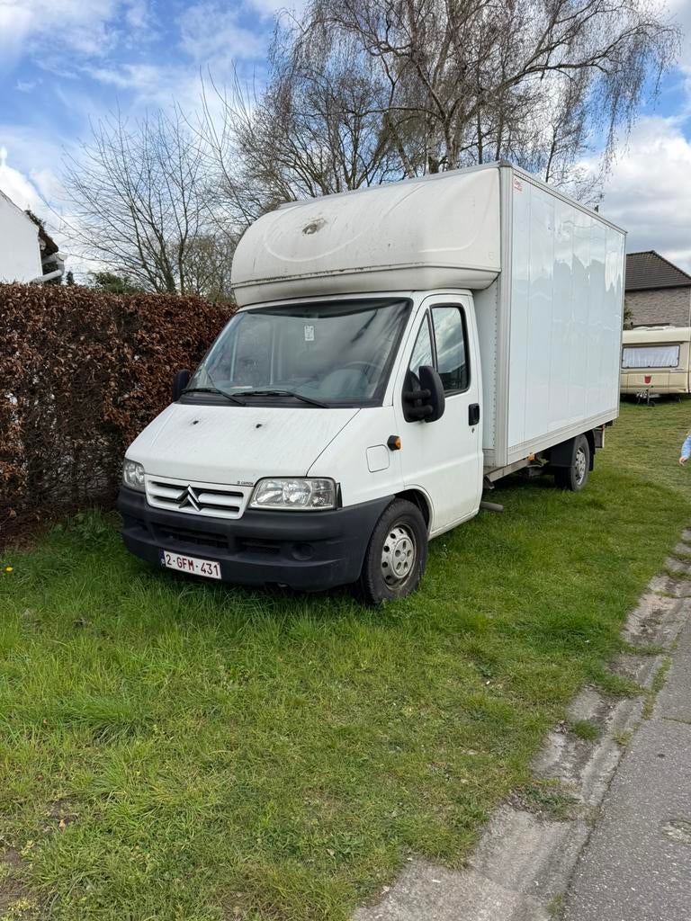 Kamionet 2.8 motor meubelbak met laadbrug van dhollandia, Auto's, Voorwielaandrijving, Stof, Citroën, Wit