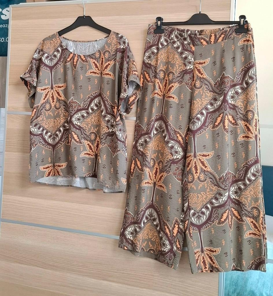 Mooie top en broek medium, Kleding | Dames, Ophalen of Verzenden, Zo goed als nieuw, Maat 38/40 (M)