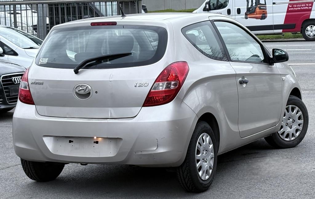 | Hyundai I20 | 1.2 Benzine | 2010.03 | 85.000 km"s | Export, Auto's, Hyundai, 57 kW, Beige, Bedrijf, Euro 4