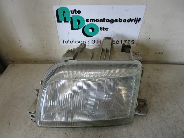 Phare gauche d'un Renault Clio (Clio 1 91-), Autos : Pièces & Accessoires, Renault, -, 3 mois de garantie, Utilisé