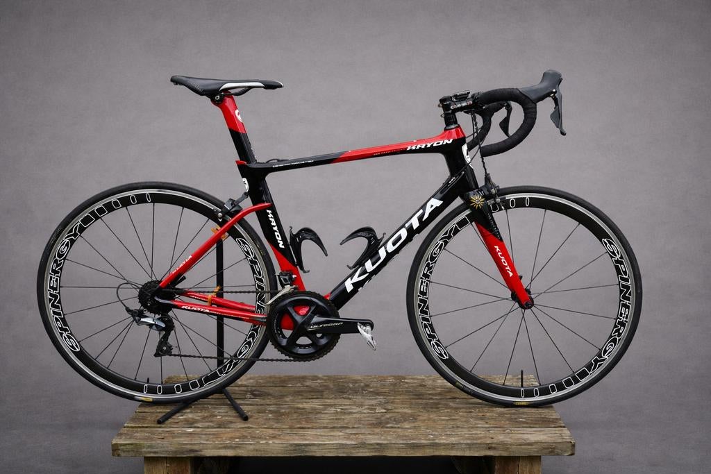 Vélo de route Aero en carbone avec paire de roues en carbone, Vélos & Vélomoteurs, Vélos | Vélos de course, Enlèvement, Comme neuf