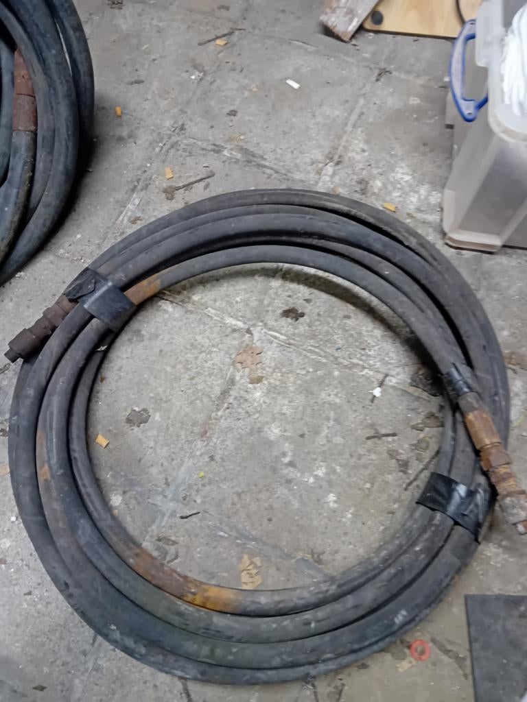 Lucht darmen 2 verschillende diameters met snelkoppelinggen, Doe-het-zelf en Bouw, Compressors, Ophalen