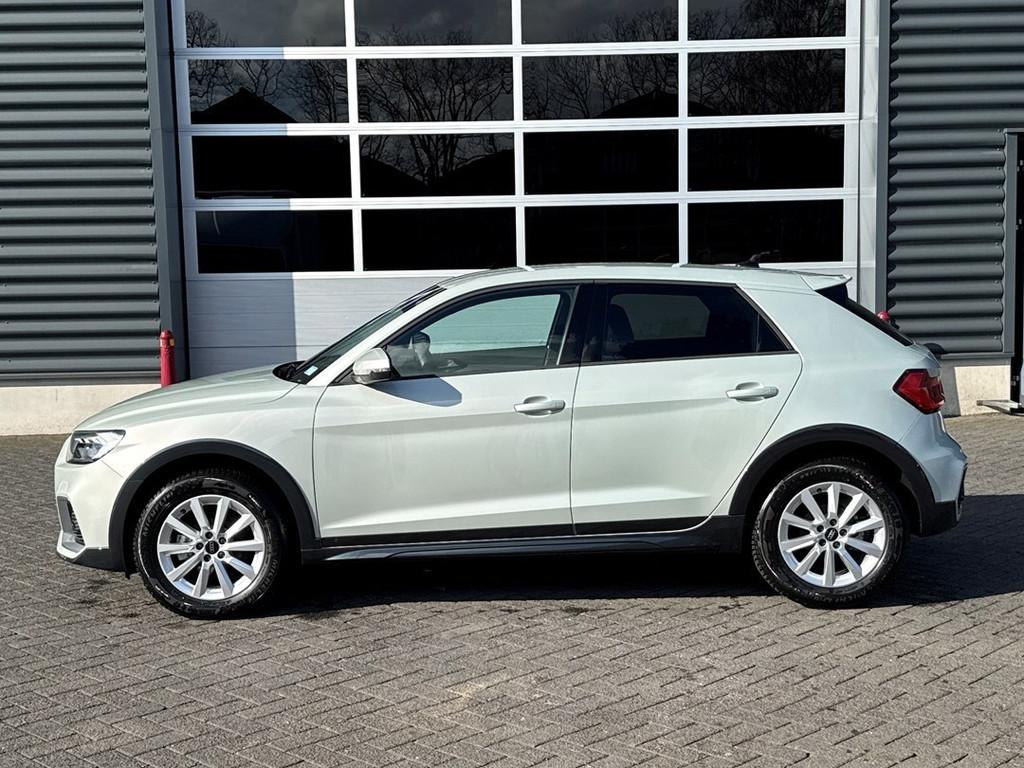 Audi A1 ALLSTREET 35 TFSI Advanced edition, camera, navigati, Autos, Audi, Argent ou Gris, Achat, A1, Entreprise