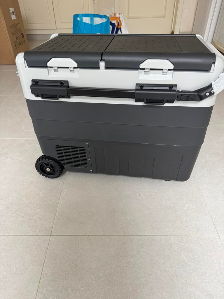 Compressor elektrischekoelbox 50liter NİEUW !!, Caravans en Kamperen, Koelboxen, Ophalen, Zo goed als nieuw, Koelbox, Compressor