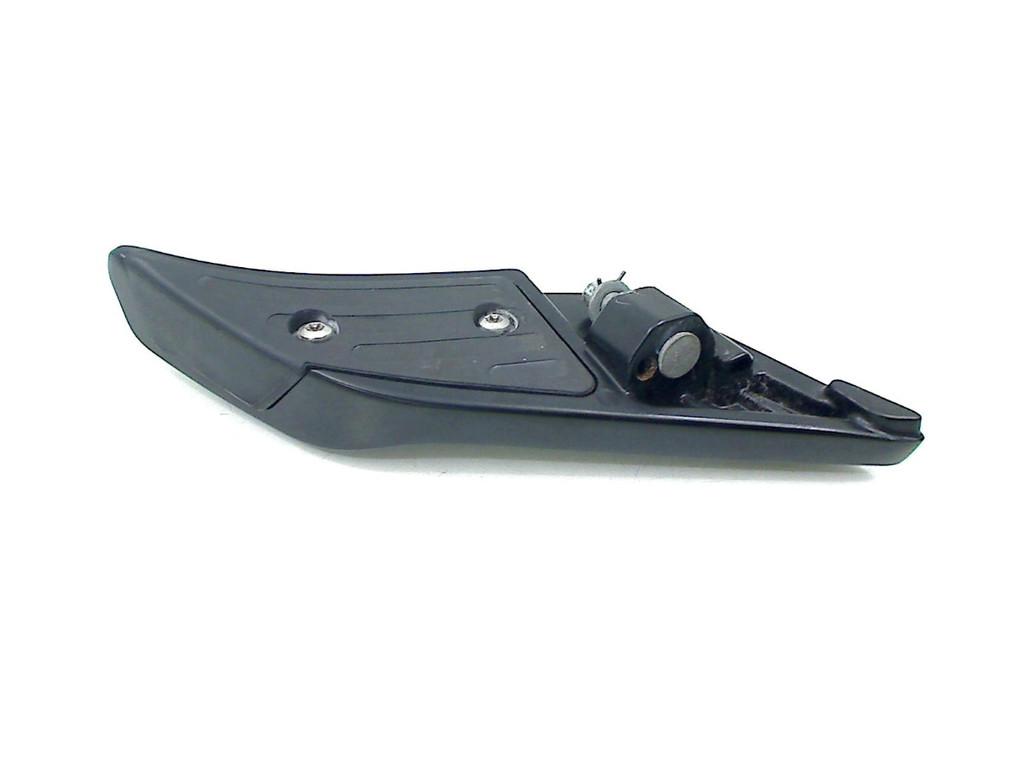 DUOSTEUN COMPLEET RECHTS ACHTER SR COMPACT GT200 E5 (RP8MD), Dhr. S. di Majo, Gebruikt, Info@cama-motorparts.nl, P.J. Troelstraweg 8 8
3144 CX  MAASSLUIS, NL