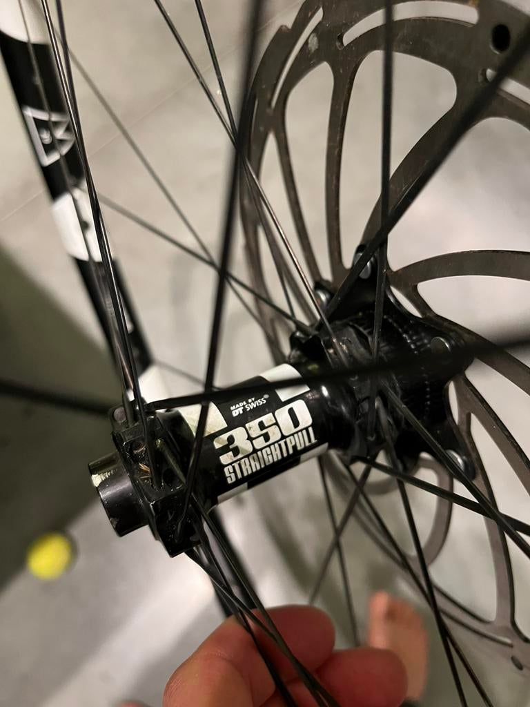 VTT 29’ FFWD en carbone - DT Swiss 350 Straightpull - Boost, Vélos & Vélomoteurs, Vélos Pièces, Enlèvement ou Envoi, Comme neuf