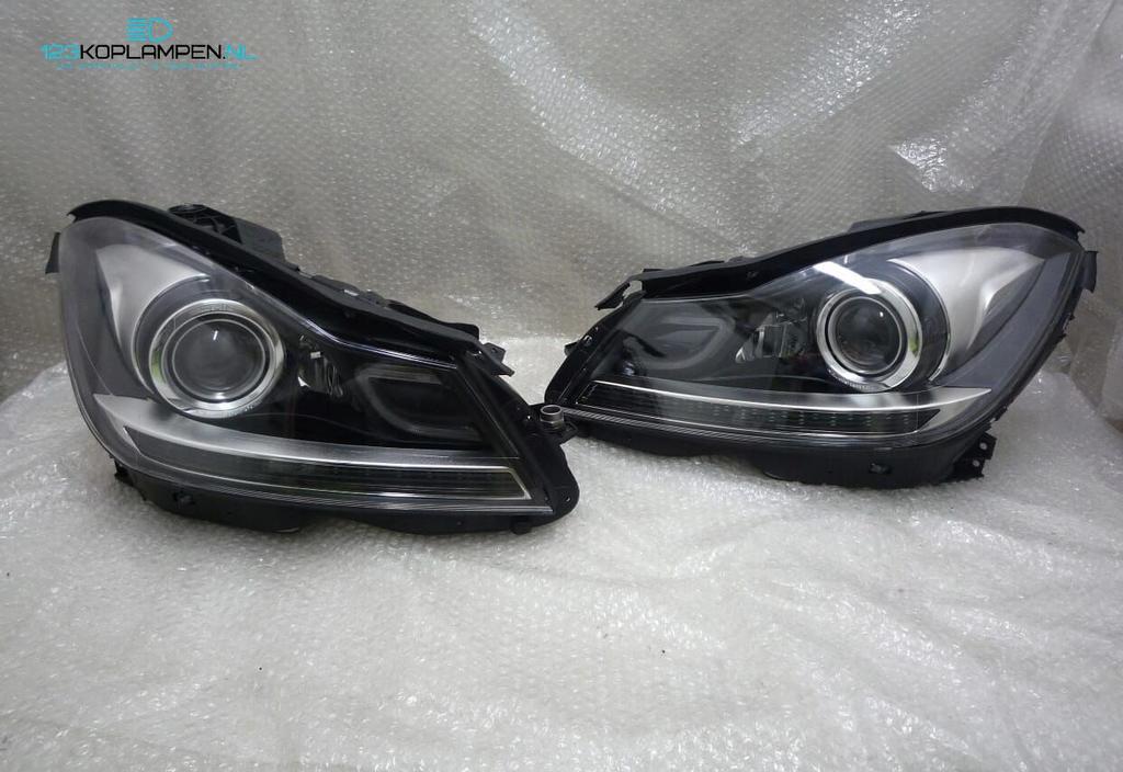Mercedes C Klasse C63 AMG W204 facelift Bi Xenon koplampen, -, Enlèvement, Utilisé, -
