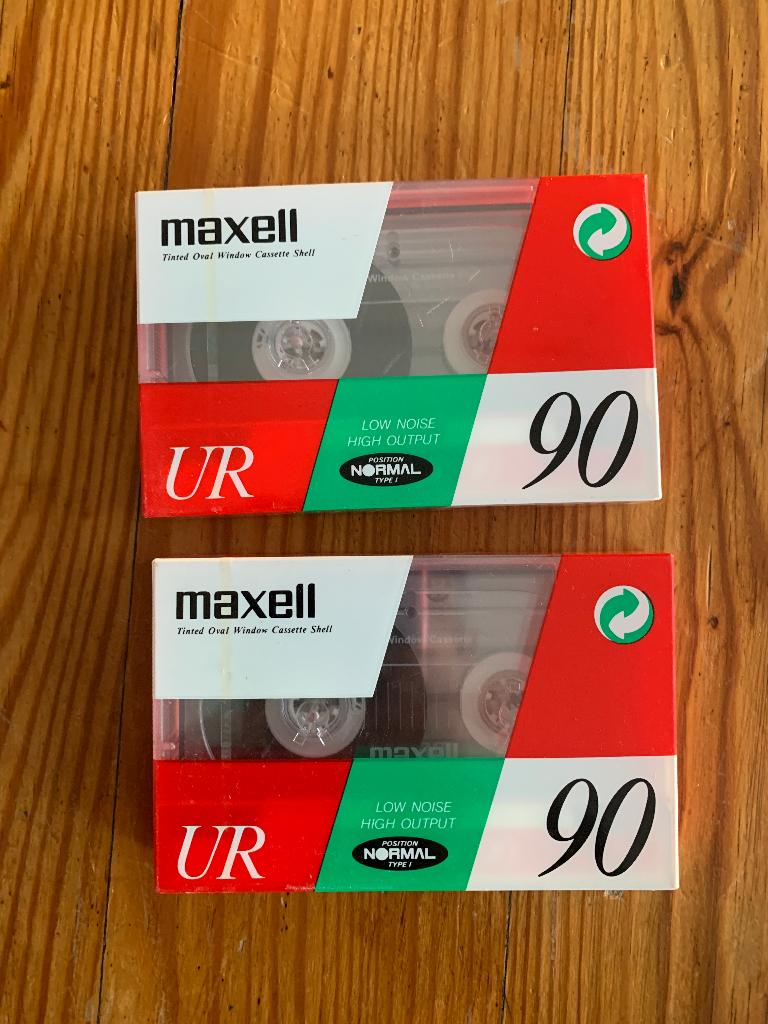 2 Maxell UR 90 cassettes, Ophalen of Verzenden, Nieuw in verpakking, 2 t/m 25 bandjes, Onbespeeld