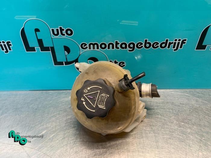Réservoir d'expansion d'un Citroen C4 Grand Picasso (C4 Gra, -, 3 mois de garantie, Utilisé, -