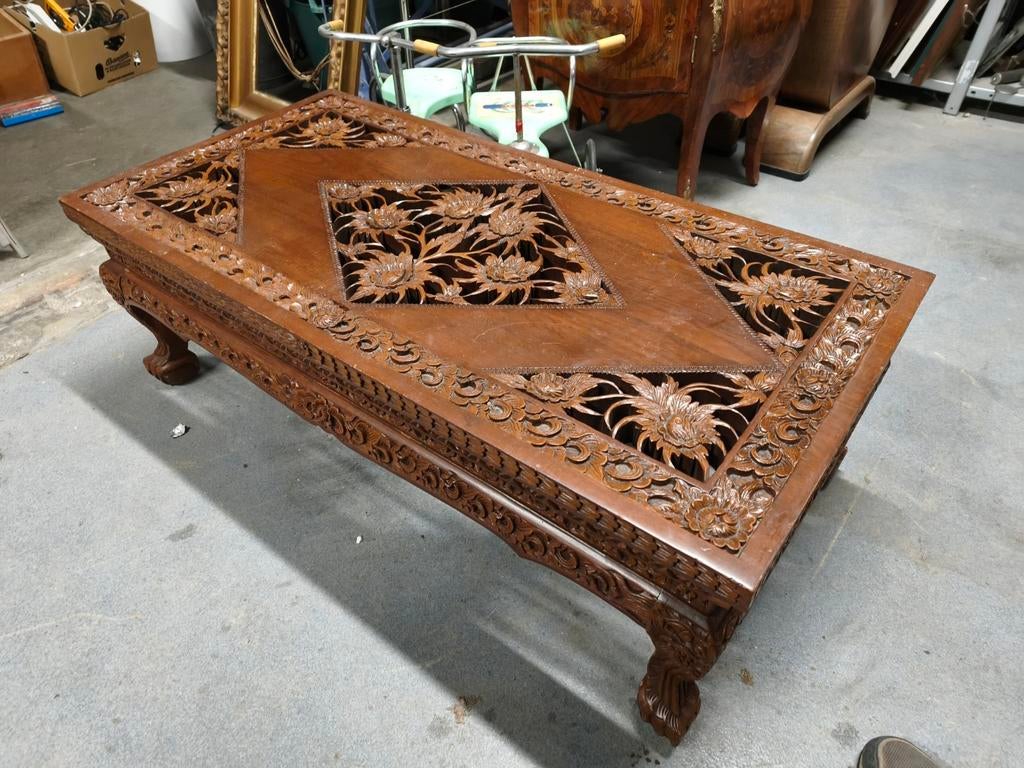 2 gesculpteerde houten salontafels, Ophalen, ., ., .