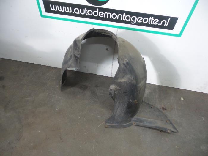 Passage de roue d'un Volkswagen Fox (Fox 05-), Volkswagen, -, 3 mois de garantie, Utilisé