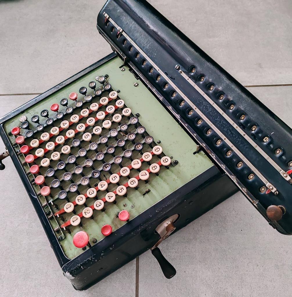 Machine à calculer mécanique MONROE ancienne – années 1920, Antiquités & Art, Antiquités | Bureau & Affaires