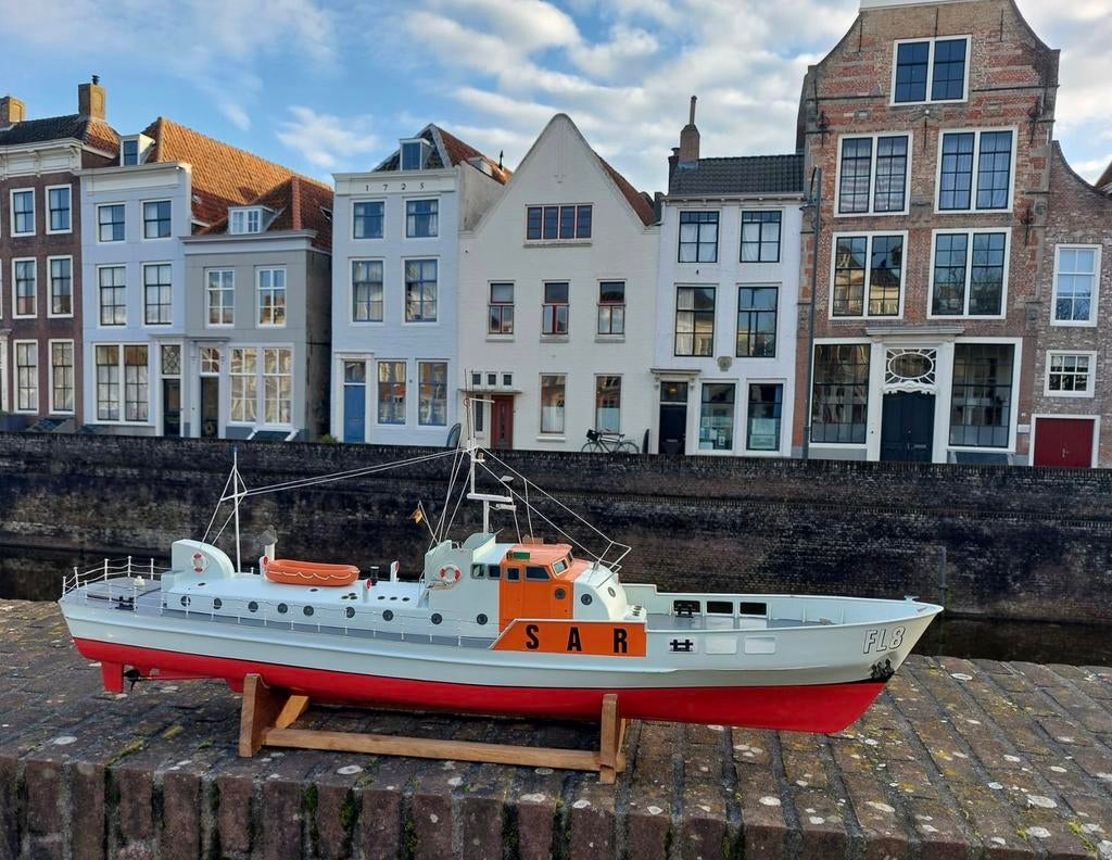 Sar FL8 RC, Ophalen, Zo goed als nieuw