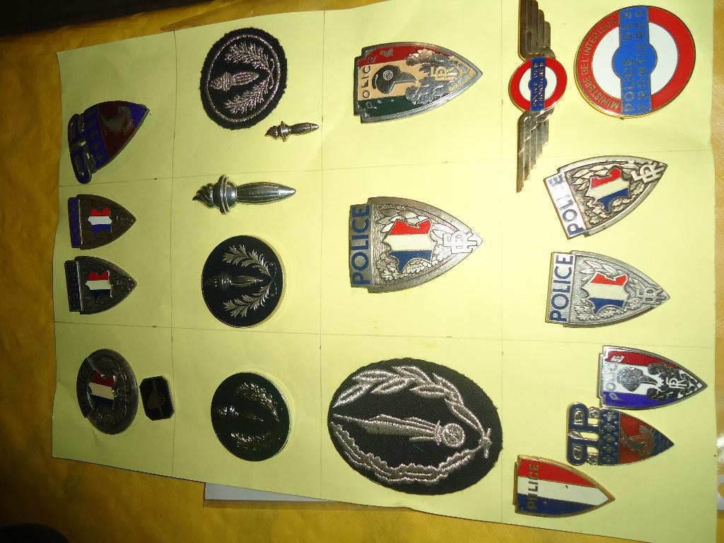 lot insigne police france, Collections, Enlèvement ou Envoi, Autres, Emblème ou Badge