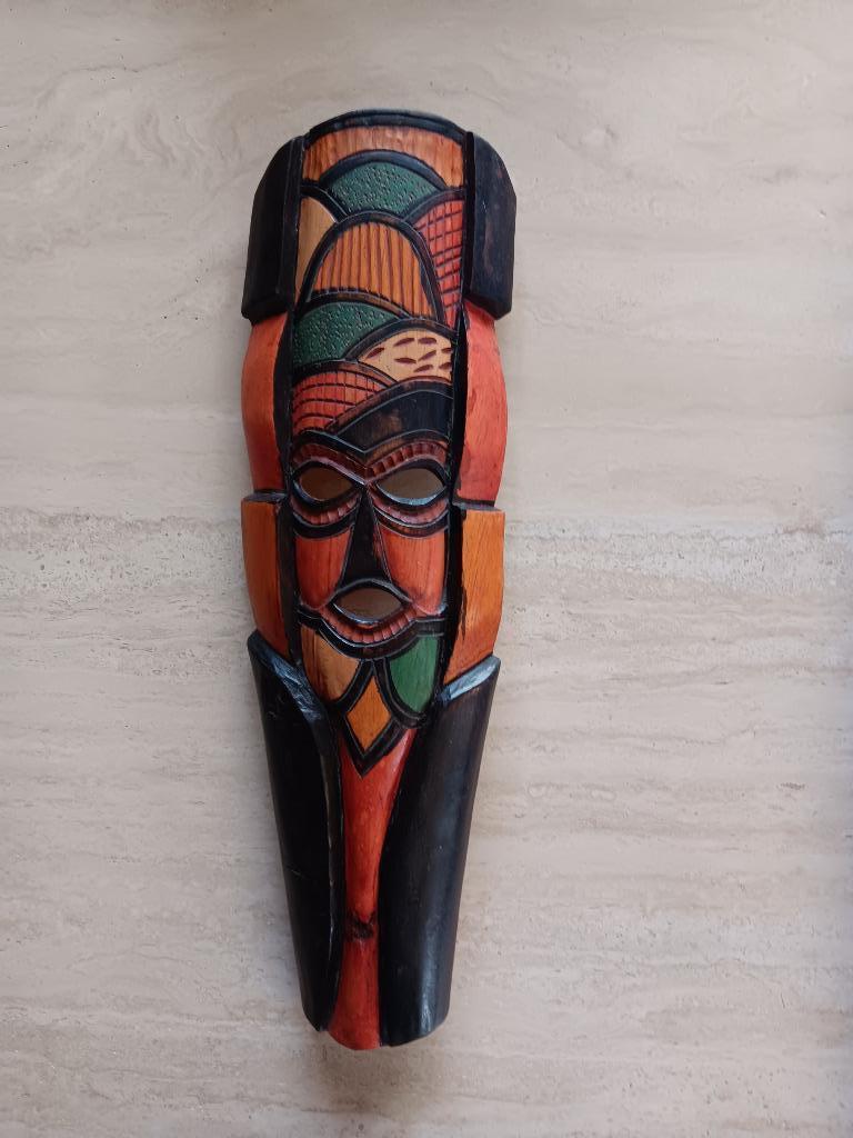 ETNISCHE MASKERS 8 STUKS, Enlèvement