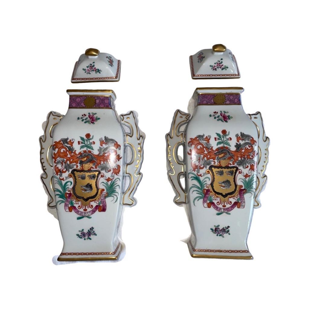 Paar vazen wapenschild van Porcelaine de Paris 1950, Antiek en Kunst, Ophalen of Verzenden