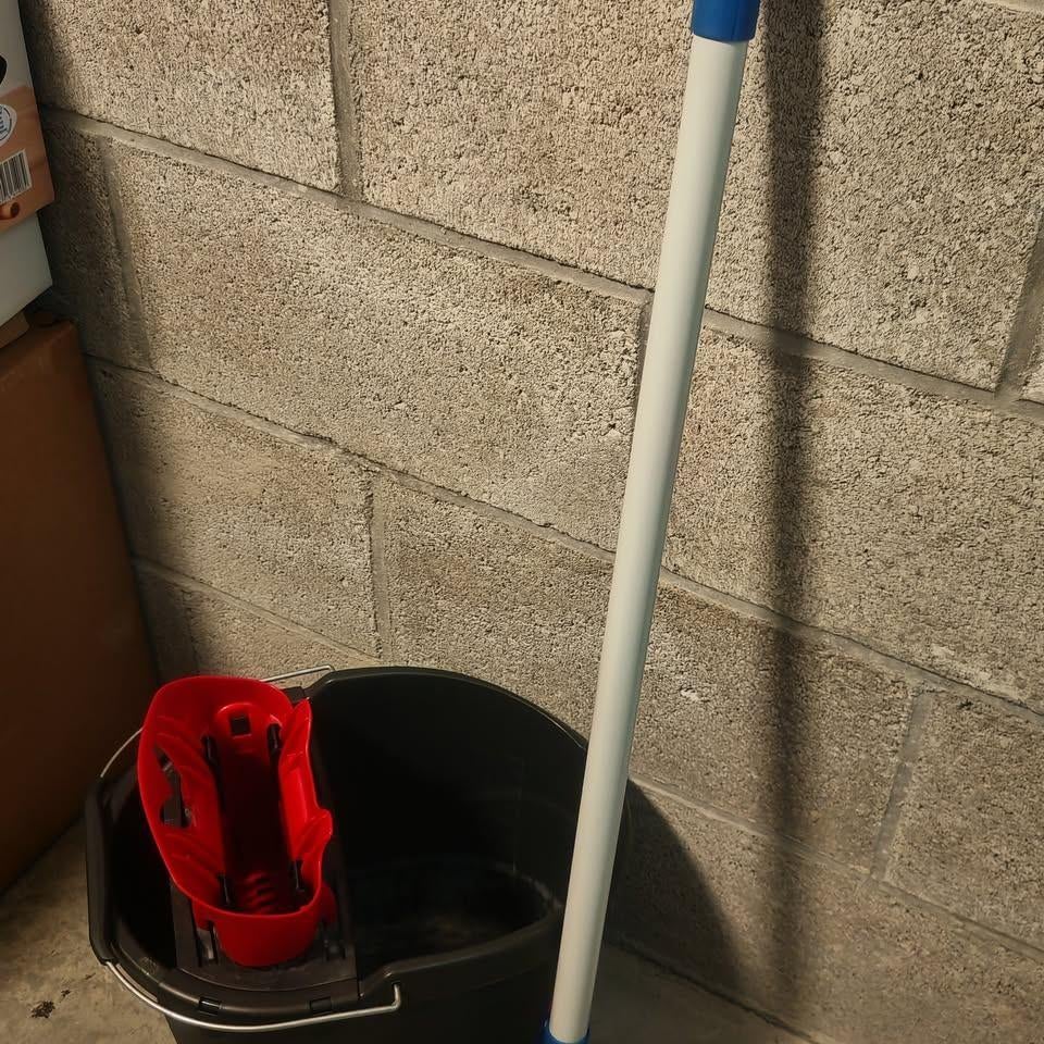 Seau et balai serpillière Vileda, Maison & Meubles, Enlèvement, Seau, Bac ou Chariot à balais