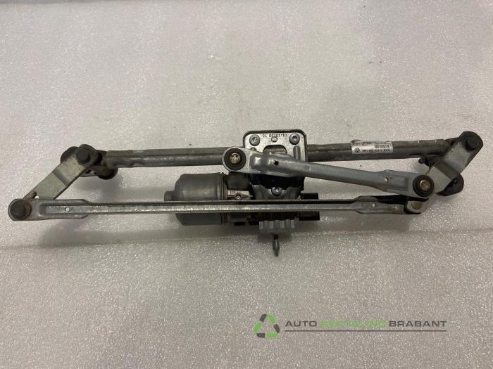 Ruitenwissermotor voor van een Volkswagen Polo, Auto-onderdelen, Ruiten en Toebehoren, Volkswagen, Gebruikt, 3 maanden garantie