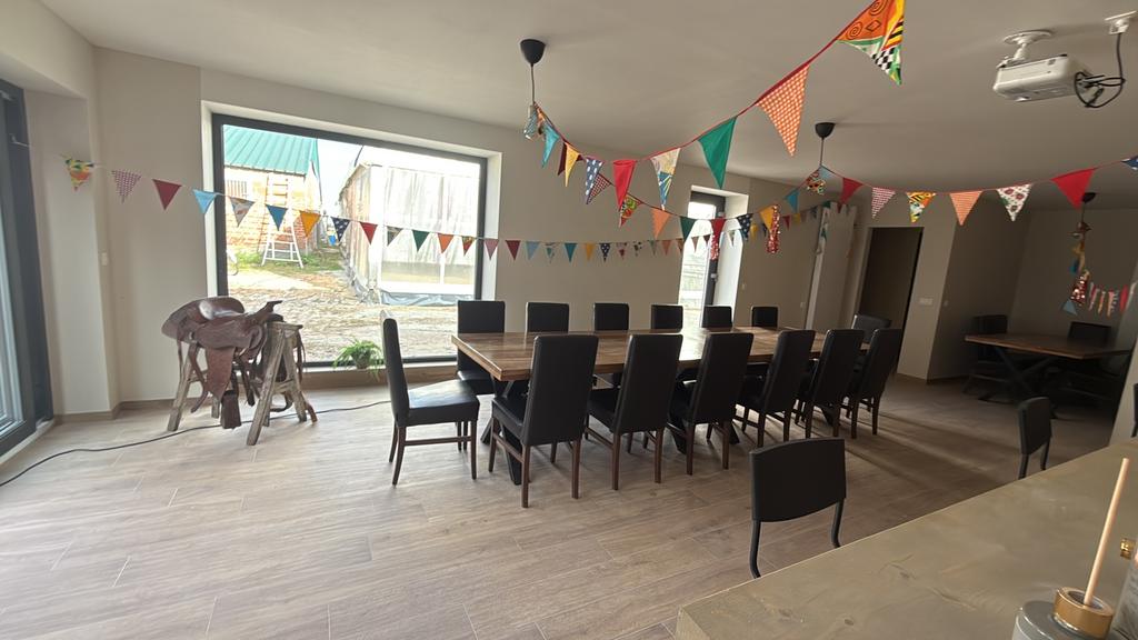 Vernieuwde zaal te huur, Immo, 50 m² of meer, Antwerpen (stad)