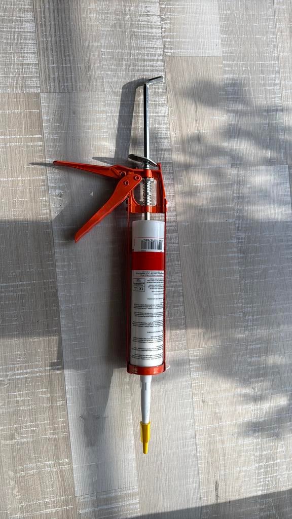 Pistolet à silicone / à mastic, Bricolage & Construction, Enlèvement, Utilisé