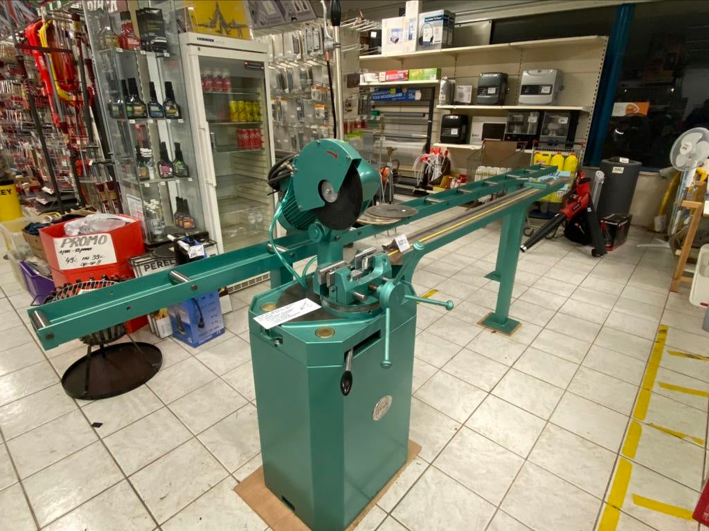 Industriële metaal zaagmachine, Articles professionnels, Machines & Construction | Travail du métal, Enlèvement