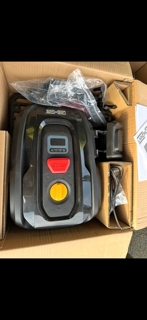 Robot tondeuse LANDXCAPE LX900 – NEUF – Jamais utilisé, Enlèvement, Comme neuf