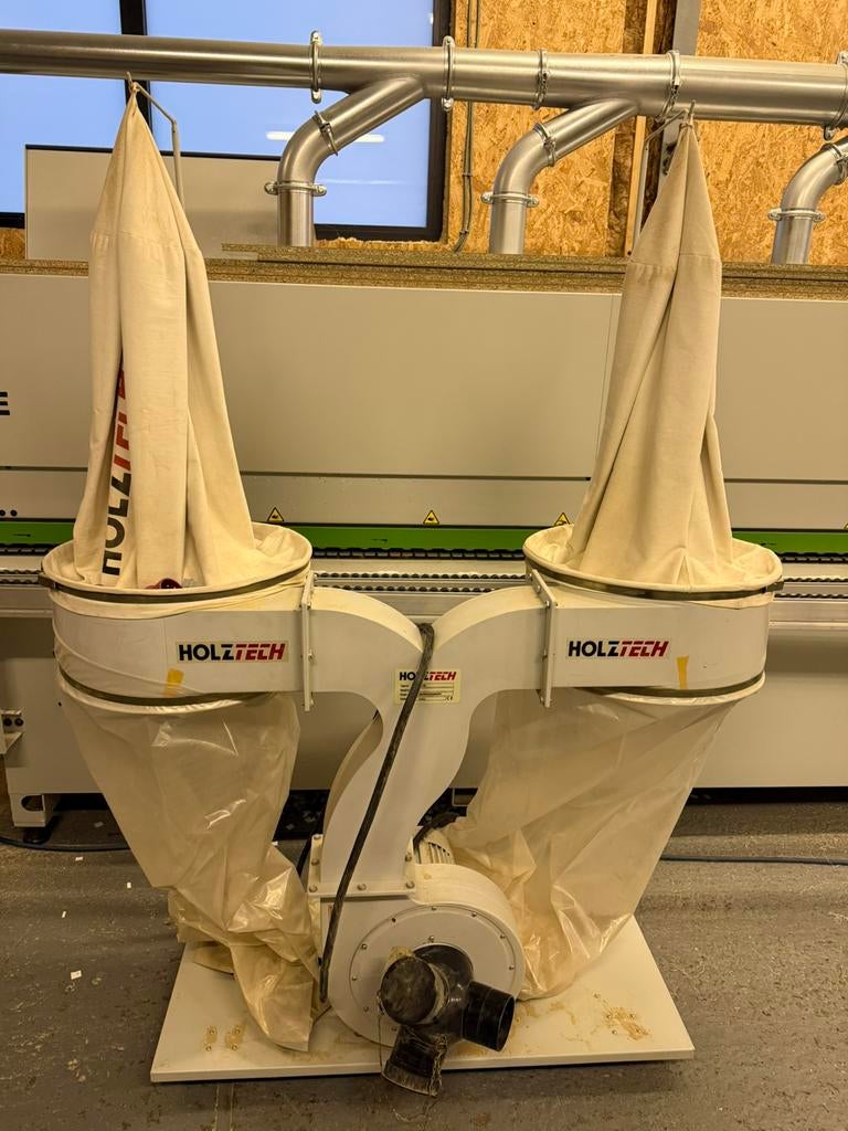 Stofagzuiging Holztech, Ophalen