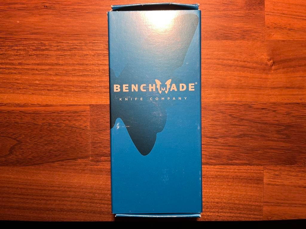 Benchmade Titanium Titane 42 Neuf, Caravanes & Camping, Outils de camping, Enlèvement ou Envoi, Comme neuf