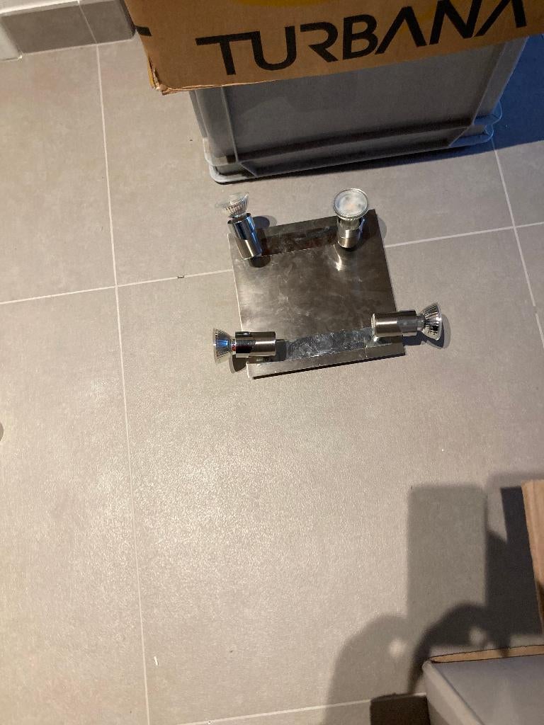 Plafonnier luminaire applique plafond  4 spots led, Spot de sol, Enlèvement, Utilisé, Métal ou Aluminium