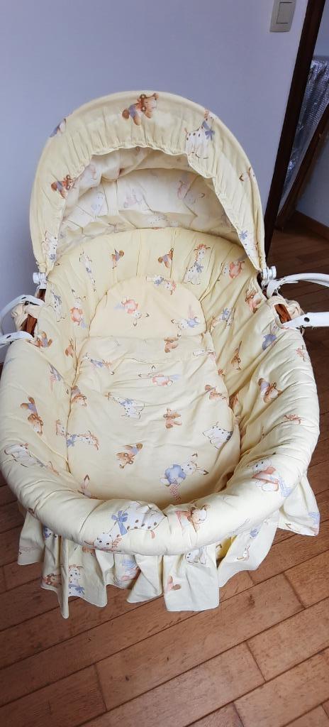 Prachtige rieten wieg, Kinderen en Baby's, Ophalen, Zo goed als nieuw, Wieg