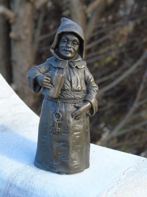 Tafelbel van een bronzen monnik, gesigneerd, Caesaro, Ophalen of Verzenden, Brons