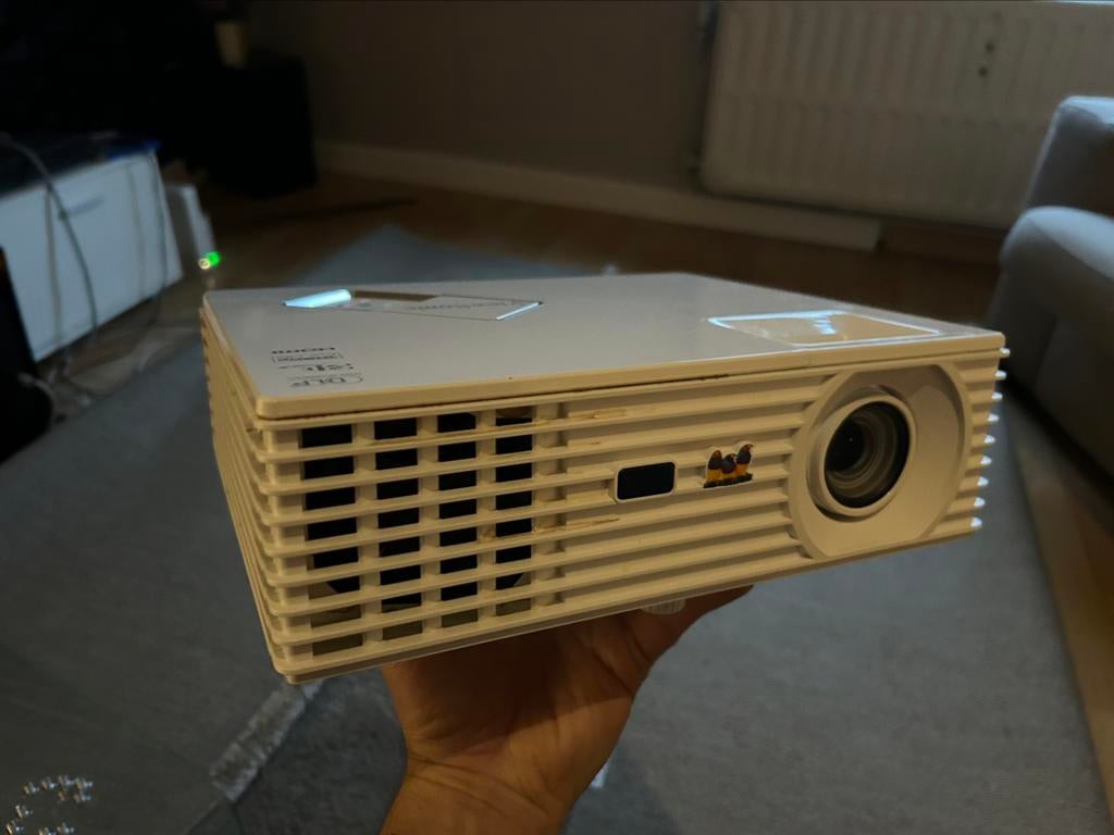 Videoprojecteur Full hd 3d DLP, Ophalen of Verzenden, Zo goed als nieuw, DLP