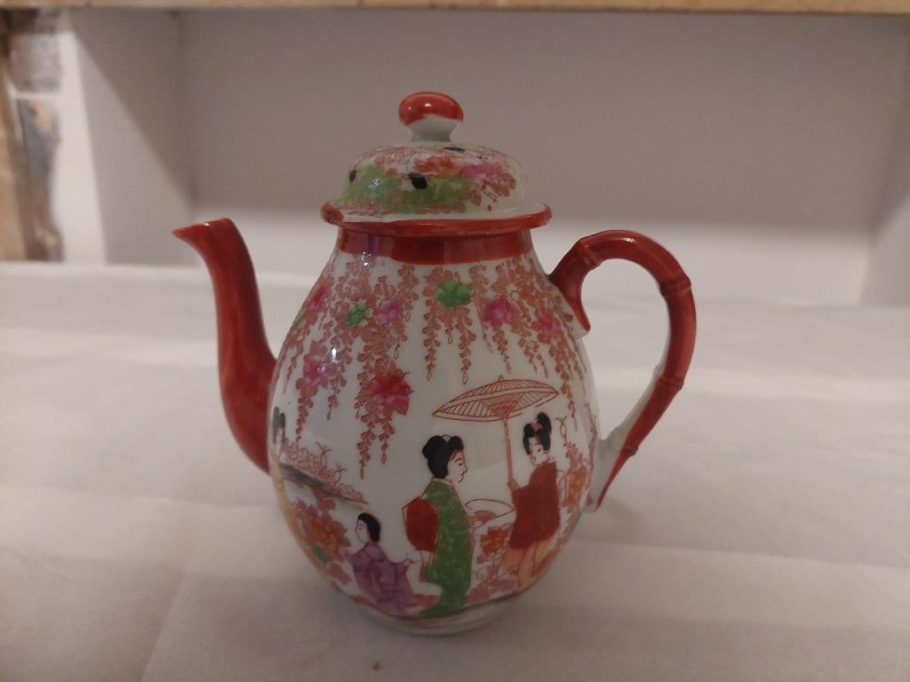 Théière japonaise, Enlèvement