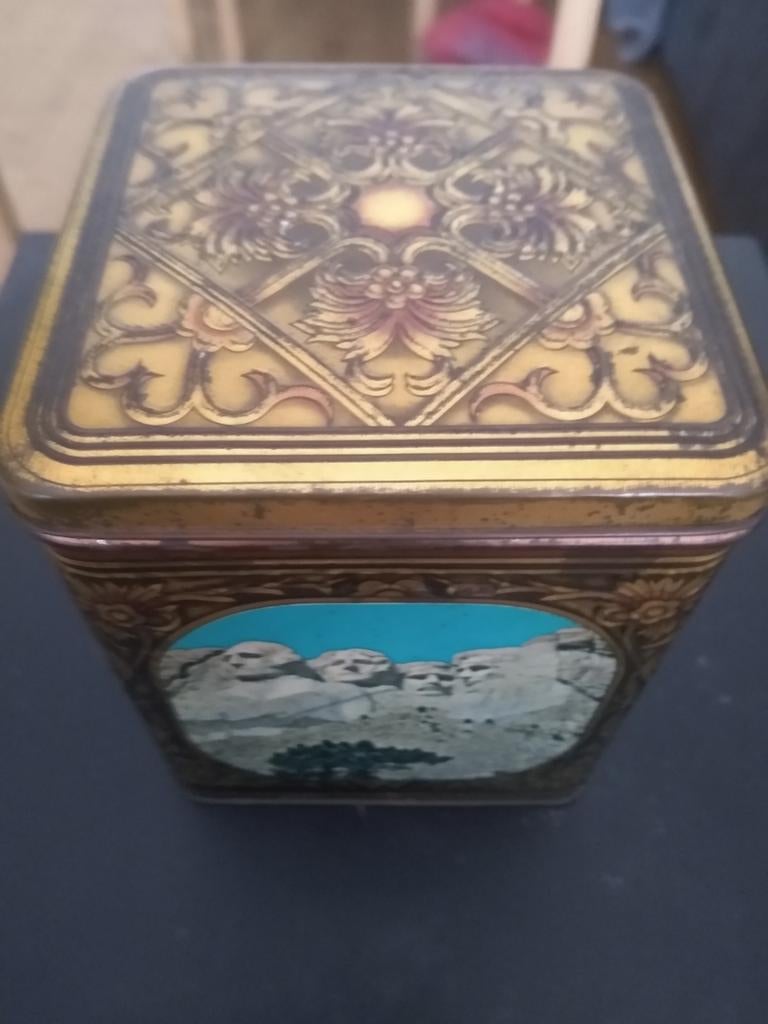 Blik Confiserie Demaret, Verzamelen, Blikken, Ophalen, Gebruikt, Overige, Overige merken