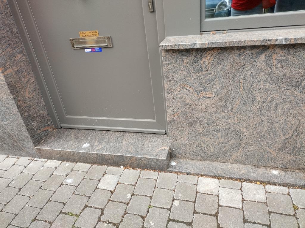 Graniet, Doe-het-zelf en Bouw, Tegels, Ophalen, 60 cm of meer, Gebruikt, Graniet